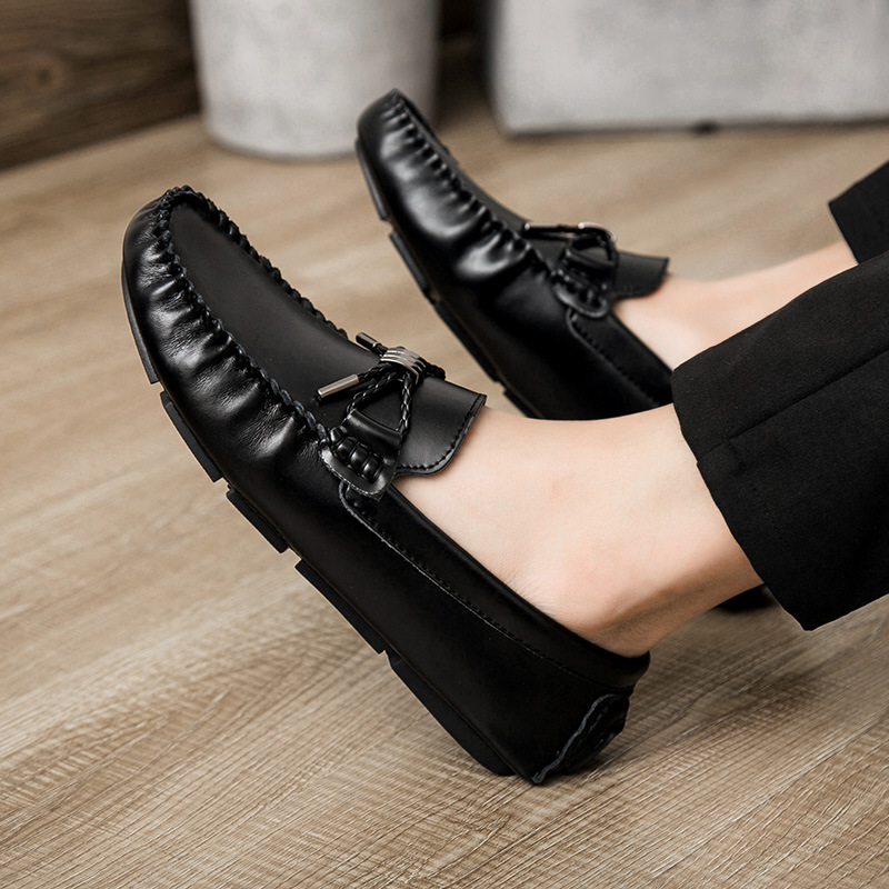 Black leather bean shoes simple set of feet youth formal dress loafers