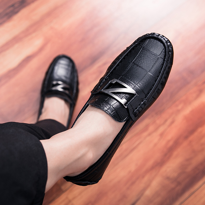 Black leather bean shoes simple set of feet youth formal dress loafers