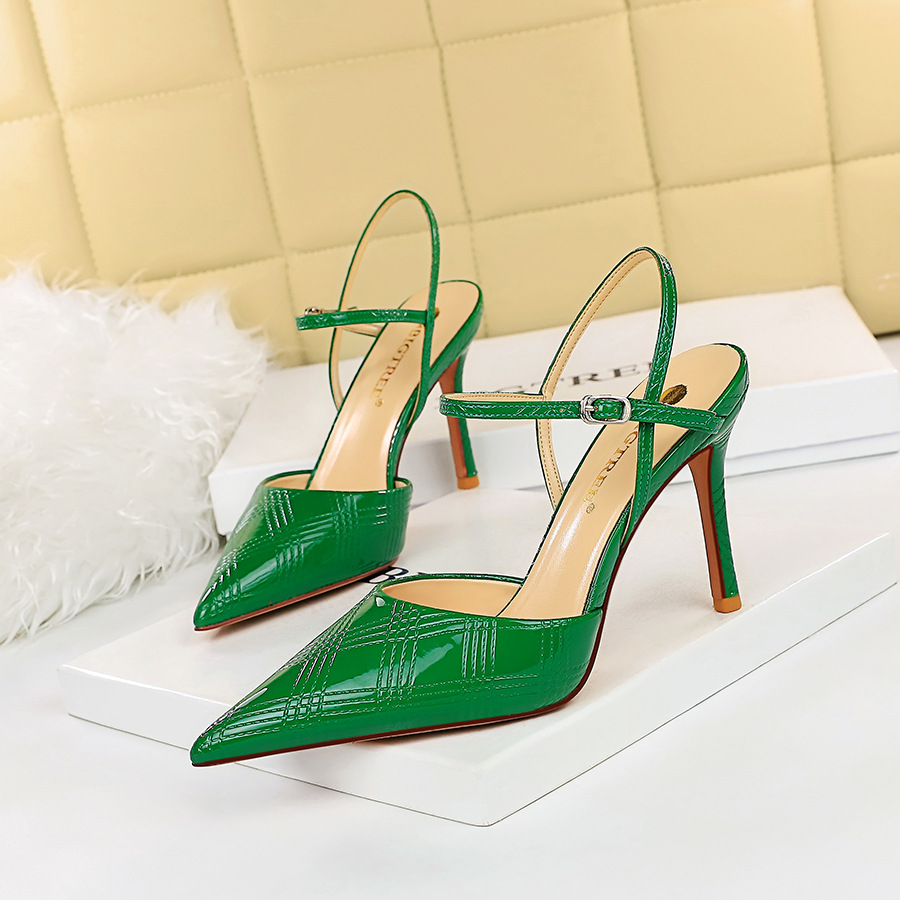 Patent leather solid color high heels 31