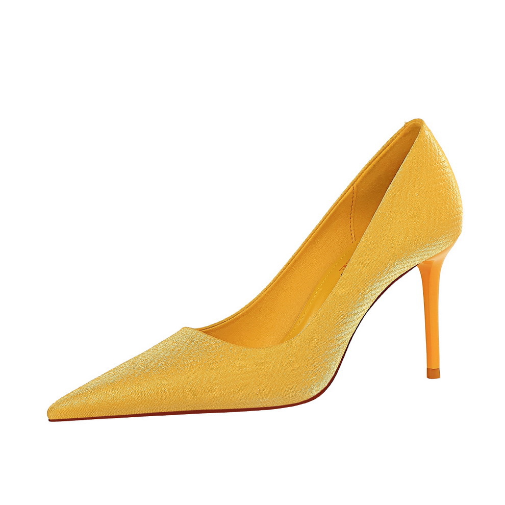 Solid color simple shoes 6